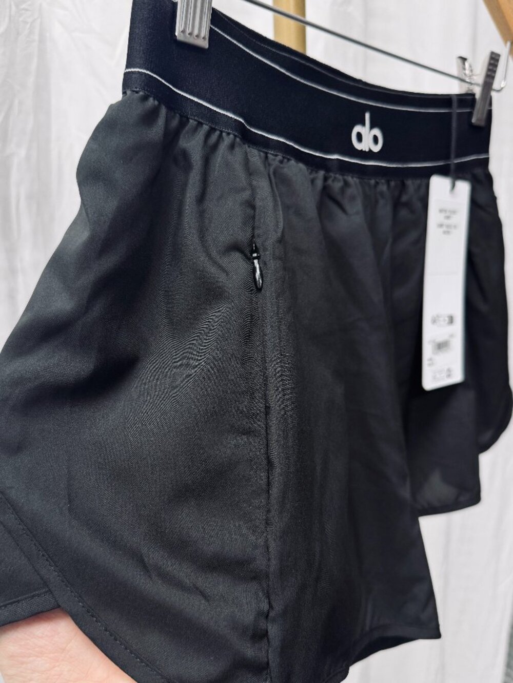 NWT 🎯 Alo Yoga Match Point Short,Black High-Waisted Shorts Athleisure/Sports - Picture 3 of 7